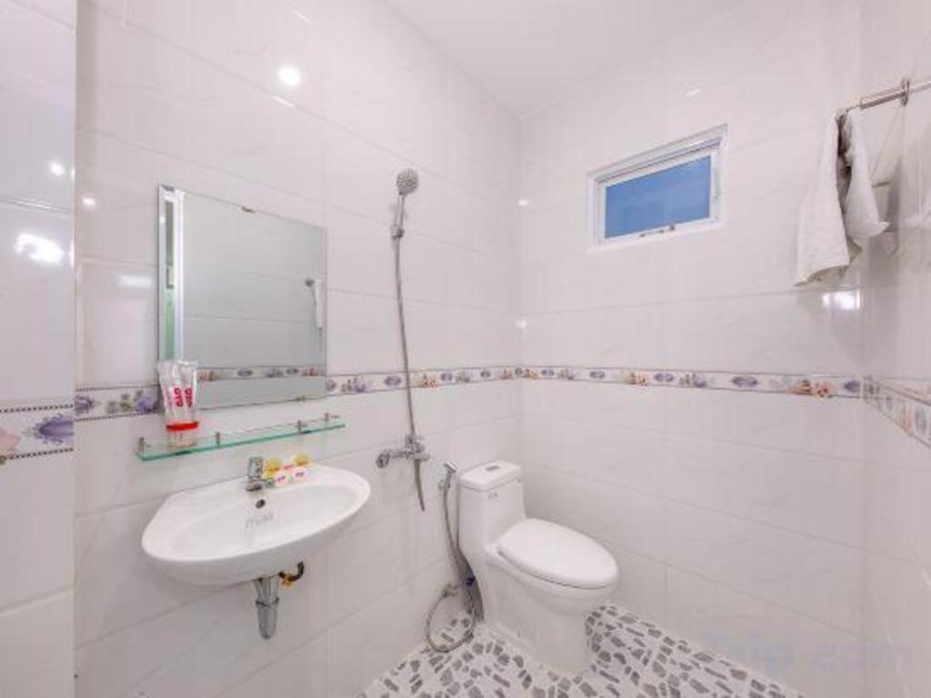 Oyo 898 Phuong Thao Hotel Nha Trang Esterno foto