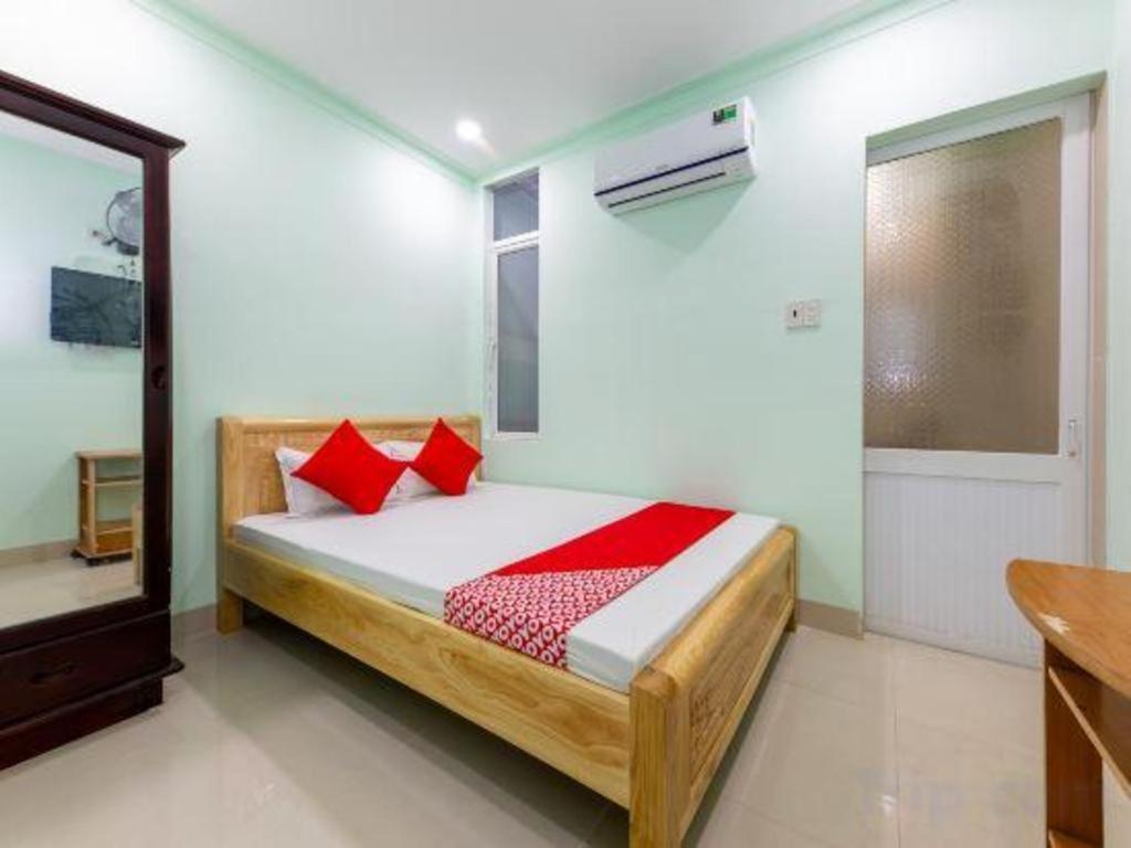 Oyo 898 Phuong Thao Hotel Nha Trang Esterno foto