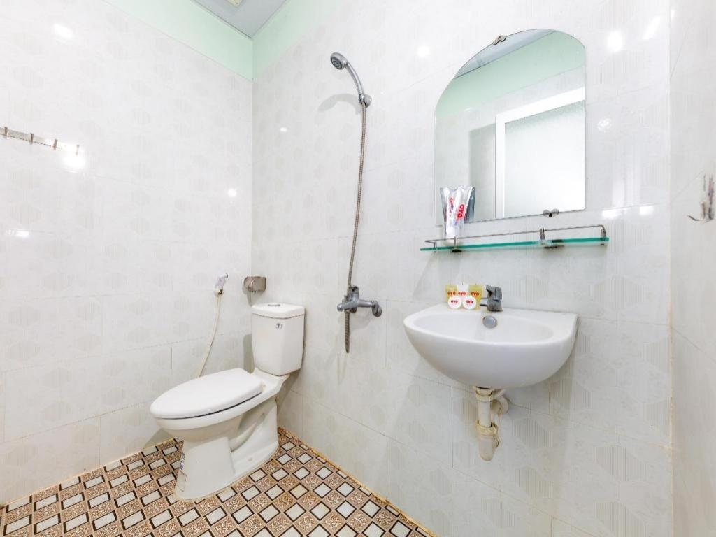 Oyo 898 Phuong Thao Hotel Nha Trang Esterno foto