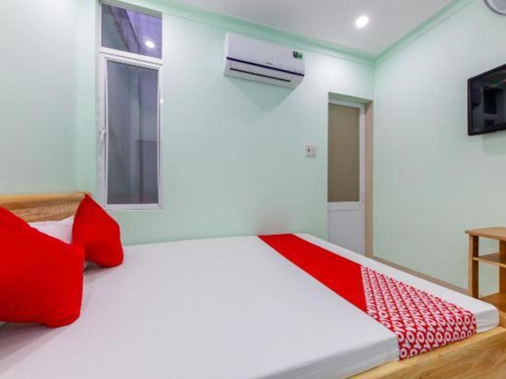 Oyo 898 Phuong Thao Hotel Nha Trang Esterno foto