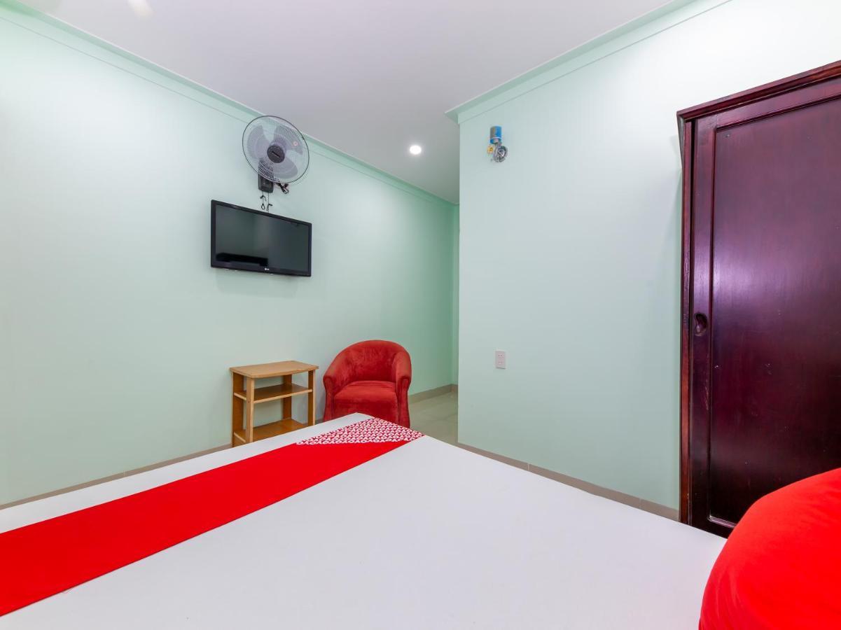 Oyo 898 Phuong Thao Hotel Nha Trang Esterno foto