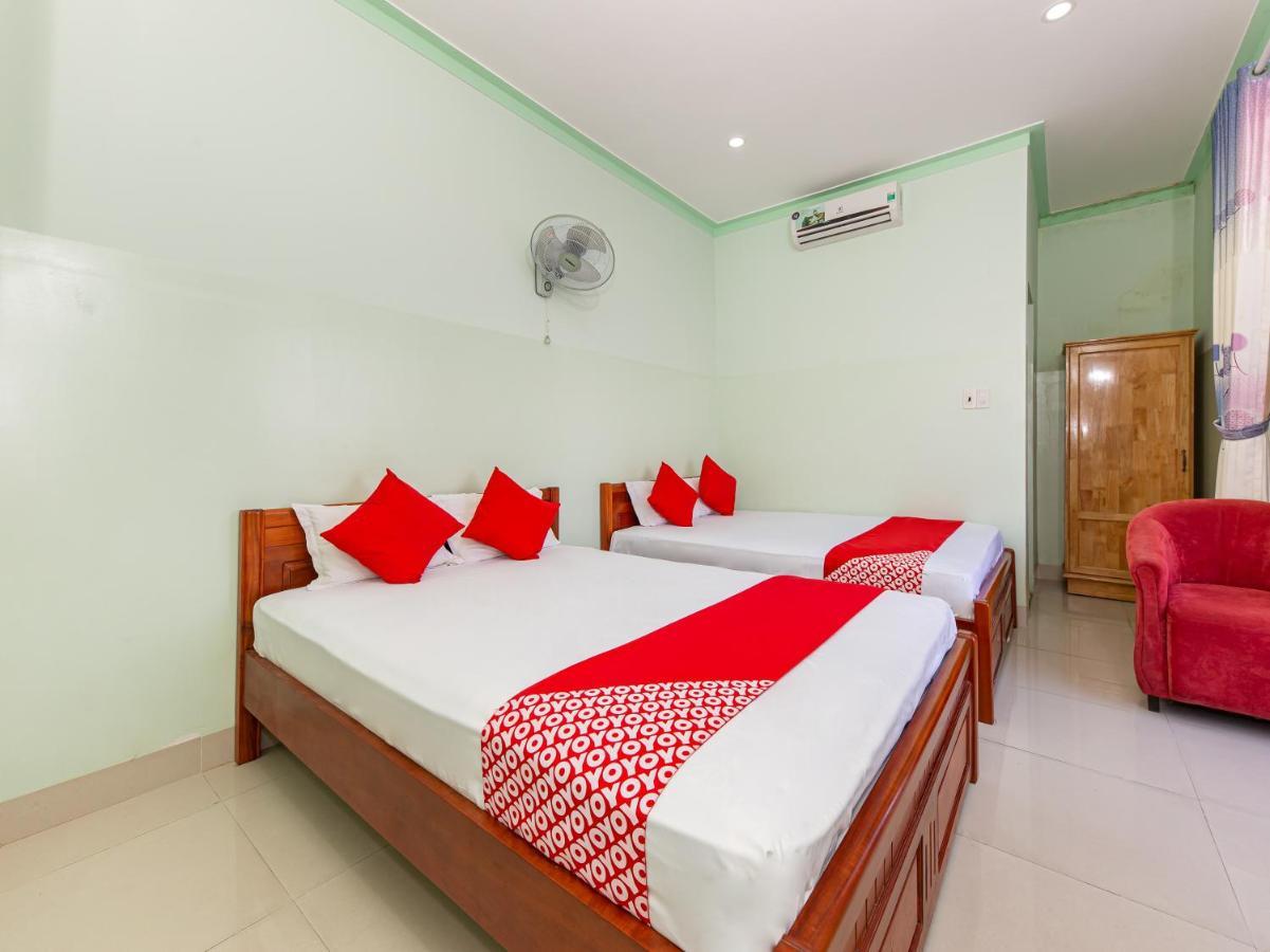 Oyo 898 Phuong Thao Hotel Nha Trang Esterno foto