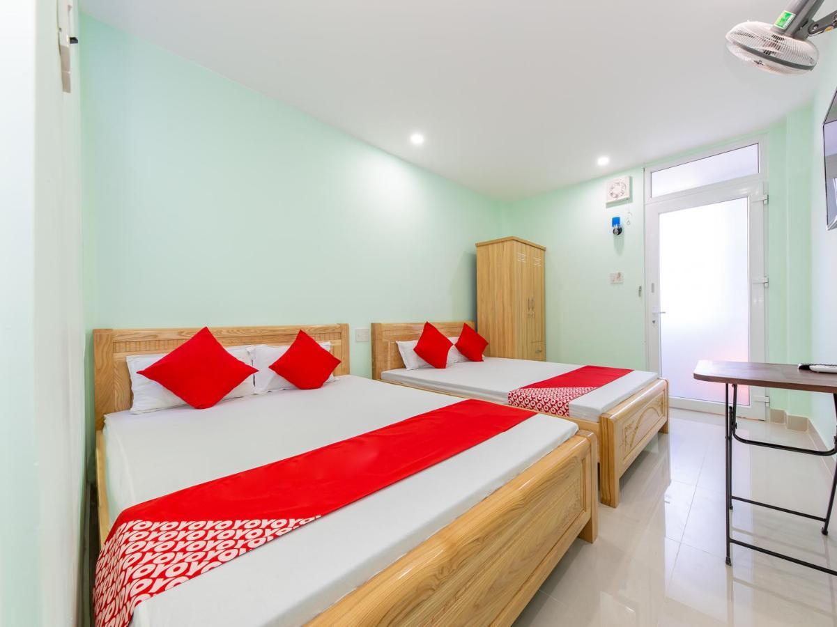 Oyo 898 Phuong Thao Hotel Nha Trang Esterno foto